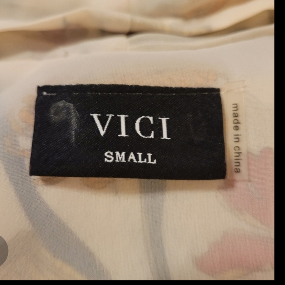 Vici Romper Shorts Floral Cream Ruffle Flowy Long Sleeve Women Small - Picture 7 of 8